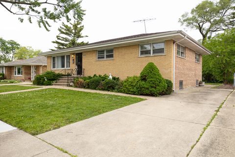 Tiny photo for 8226 Kenton Avenue, Skokie, IL 60076 (MLS # 12485812)