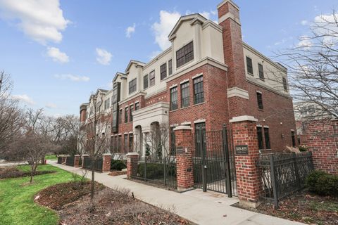 Tiny photo for 855 Laurel Avenue, Highland Park, IL 60035 (MLS # 12606350)