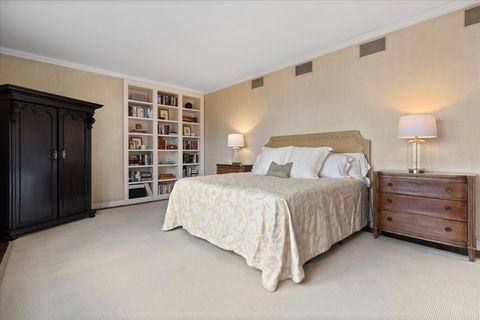 Tiny photo for 199 E Lake Shore Drive #4W, Chicago, IL 60611 (MLS # 12602342)