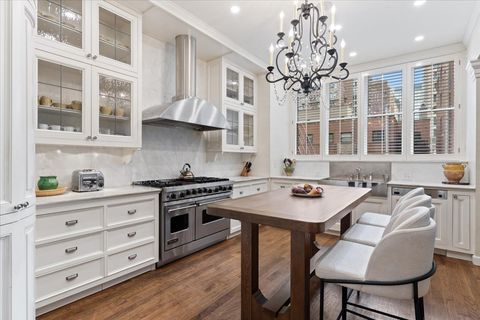 Tiny photo for 199 E Lake Shore Drive #4W, Chicago, IL 60611 (MLS # 12602342)