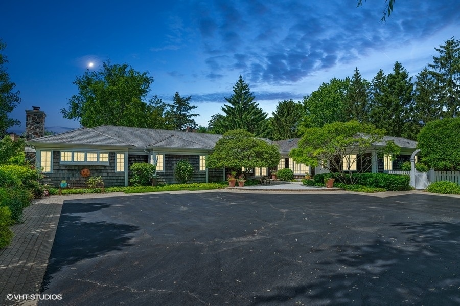 890 Windsor Road