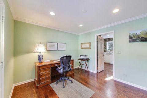 Tiny photo for 2154 Northgate Road, Northfield, IL 60093 (MLS # 12554191)