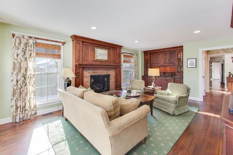 Tiny photo for 2154 Northgate Road, Northfield, IL 60093 (MLS # 12554191)