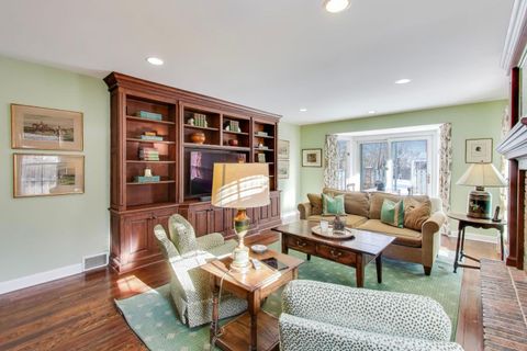 Tiny photo for 2154 Northgate Road, Northfield, IL 60093 (MLS # 12554191)