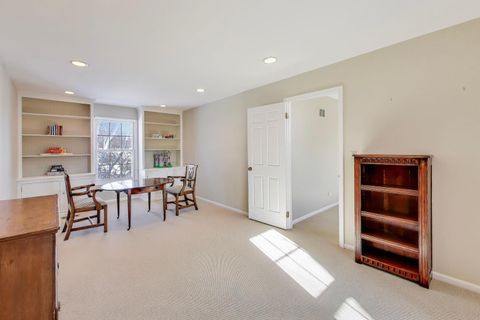 Tiny photo for 2154 Northgate Road, Northfield, IL 60093 (MLS # 12554191)