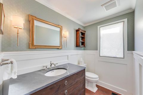 Tiny photo for 2154 Northgate Road, Northfield, IL 60093 (MLS # 12554191)