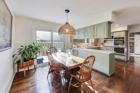 Tiny photo for 2154 Northgate Road, Northfield, IL 60093 (MLS # 12554191)