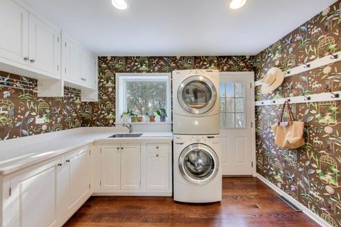 Tiny photo for 2154 Northgate Road, Northfield, IL 60093 (MLS # 12554191)