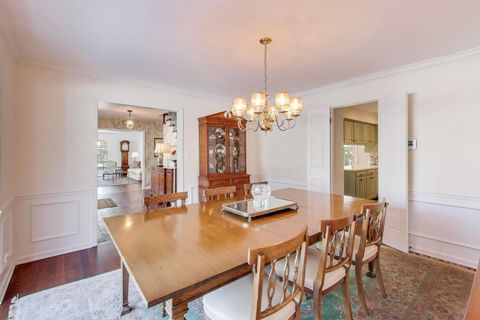 Tiny photo for 2154 Northgate Road, Northfield, IL 60093 (MLS # 12554191)