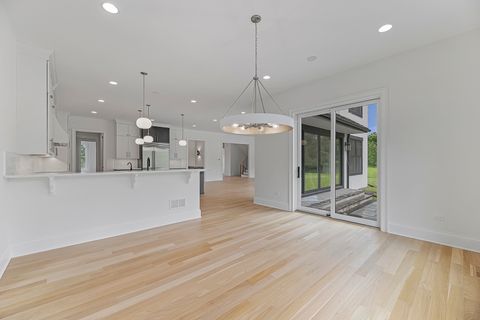 Tiny photo for 106 Brookwood Lane, Lincolnshire, IL 60069 (MLS # 12390657)