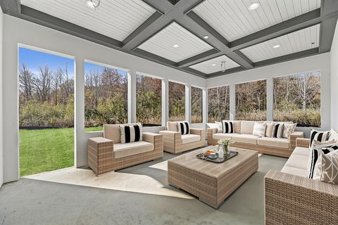 Tiny photo for 106 Brookwood Lane, Lincolnshire, IL 60069 (MLS # 12390657)