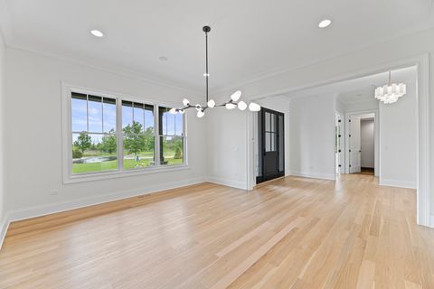 Tiny photo for 106 Brookwood Lane, Lincolnshire, IL 60069 (MLS # 12390657)