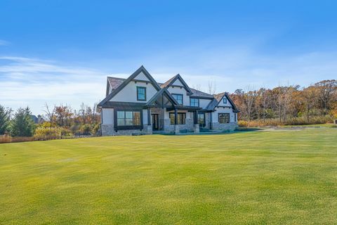 Tiny photo for 106 Brookwood Lane, Lincolnshire, IL 60069 (MLS # 12390657)