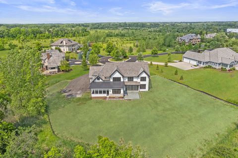 Tiny photo for 106 Brookwood Lane, Lincolnshire, IL 60069 (MLS # 12390657)
