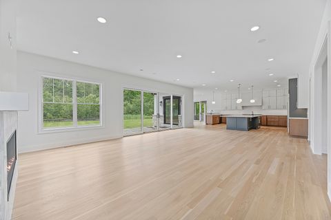 Tiny photo for 106 Brookwood Lane, Lincolnshire, IL 60069 (MLS # 12390657)