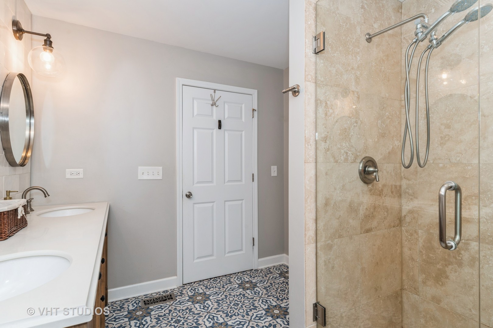 Deerfield, Illinois 60015, United States, 4 Bedrooms Bedrooms, ,2 BathroomsBathrooms,Residential,Active,167552