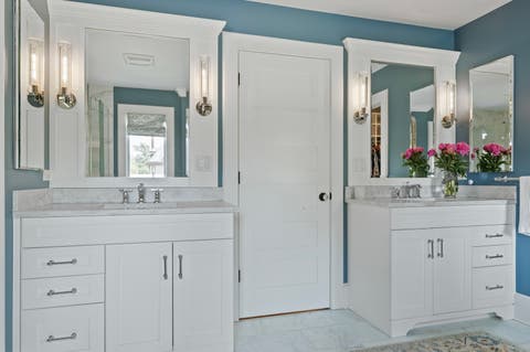 Tiny photo for 320 Melrose Avenue, Kenilworth, IL 60043 (MLS # 12701287)