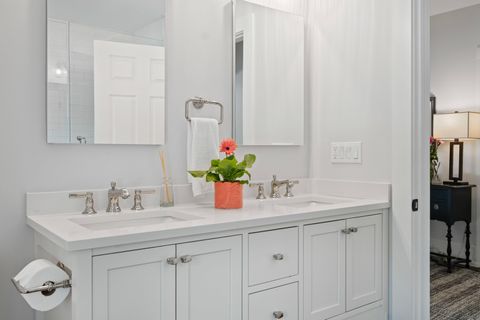 Tiny photo for 320 Melrose Avenue, Kenilworth, IL 60043 (MLS # 12701287)