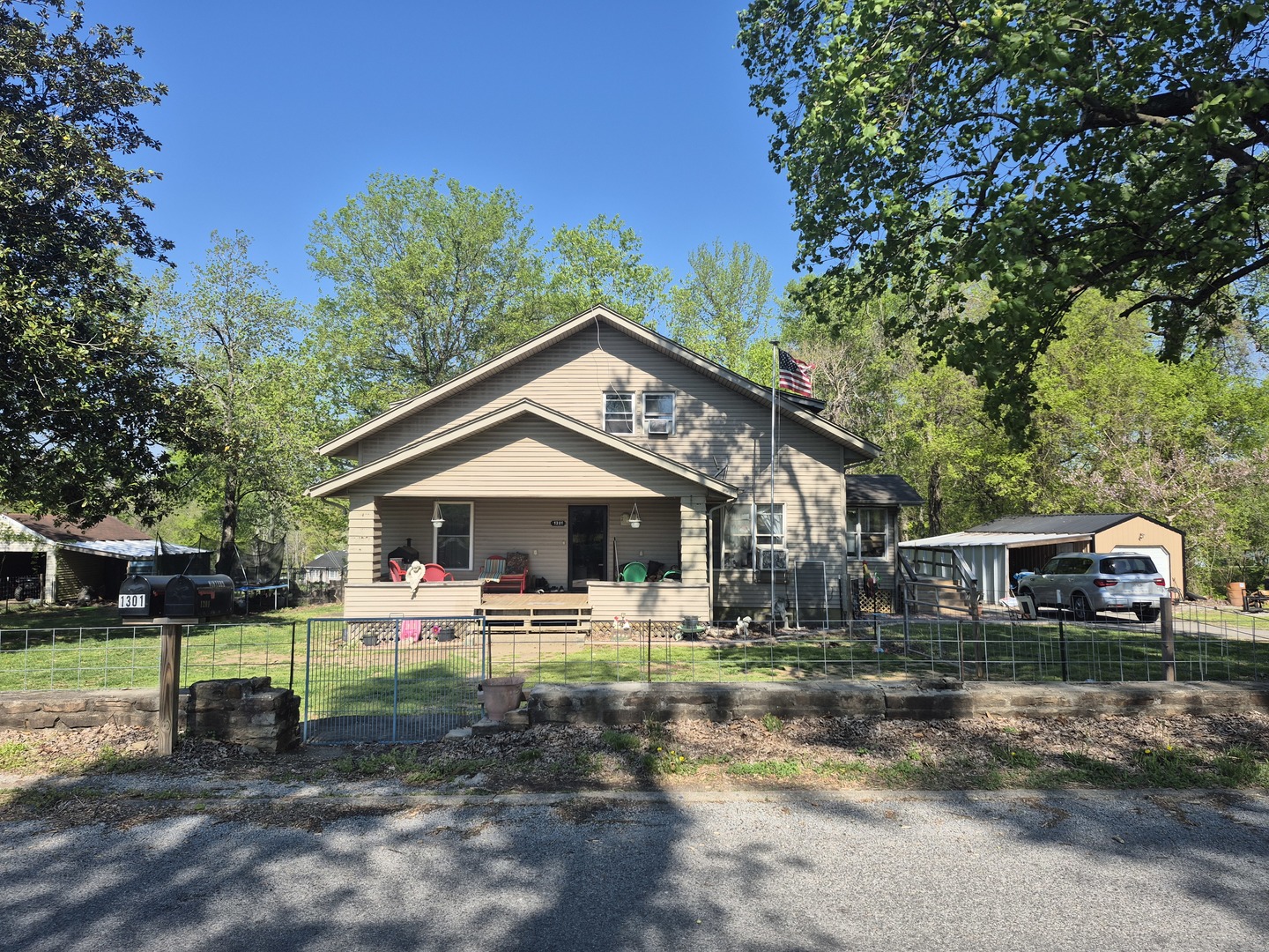 1201 Fairview Road
