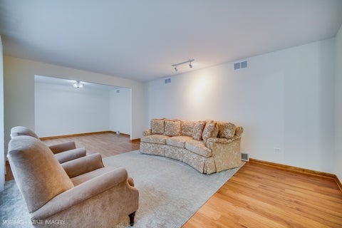 Tiny photo for 15306 Narcissus Court, Orland Park, IL 60462 (MLS # 12683075)