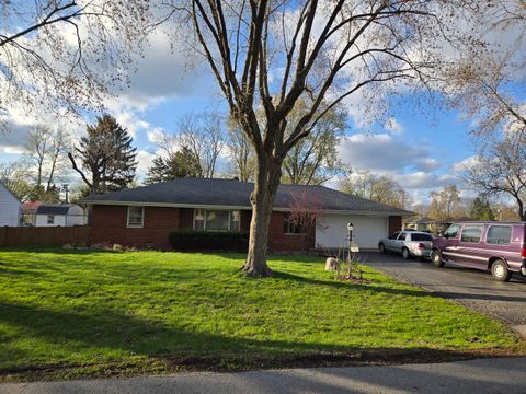Photo of 2801 Wilshire Boulevard, Joliet, IL 60435 (MLS # 12344225)