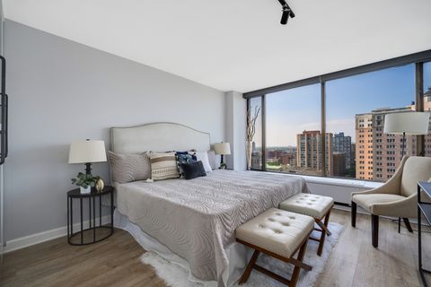 Tiny photo for 5455 N Sheridan Road #1811, Chicago, IL 60640 (MLS # 12461777)