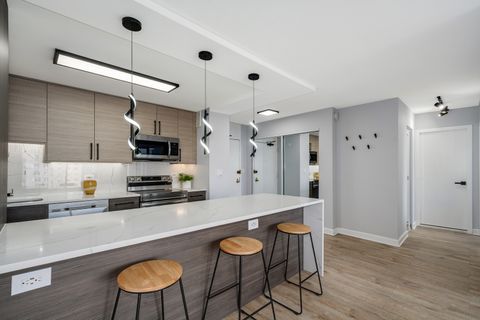 Tiny photo for 5455 N Sheridan Road #1811, Chicago, IL 60640 (MLS # 12461777)