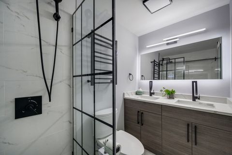 Tiny photo for 5455 N Sheridan Road #1811, Chicago, IL 60640 (MLS # 12461777)