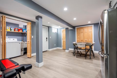 Tiny photo for 6819 N Keystone Avenue, Lincolnwood, IL 60712 (MLS # 12684704)