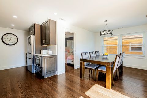 Tiny photo for 6819 N Keystone Avenue, Lincolnwood, IL 60712 (MLS # 12684704)