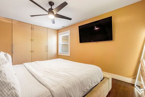 Tiny photo for 6819 N Keystone Avenue, Lincolnwood, IL 60712 (MLS # 12684704)