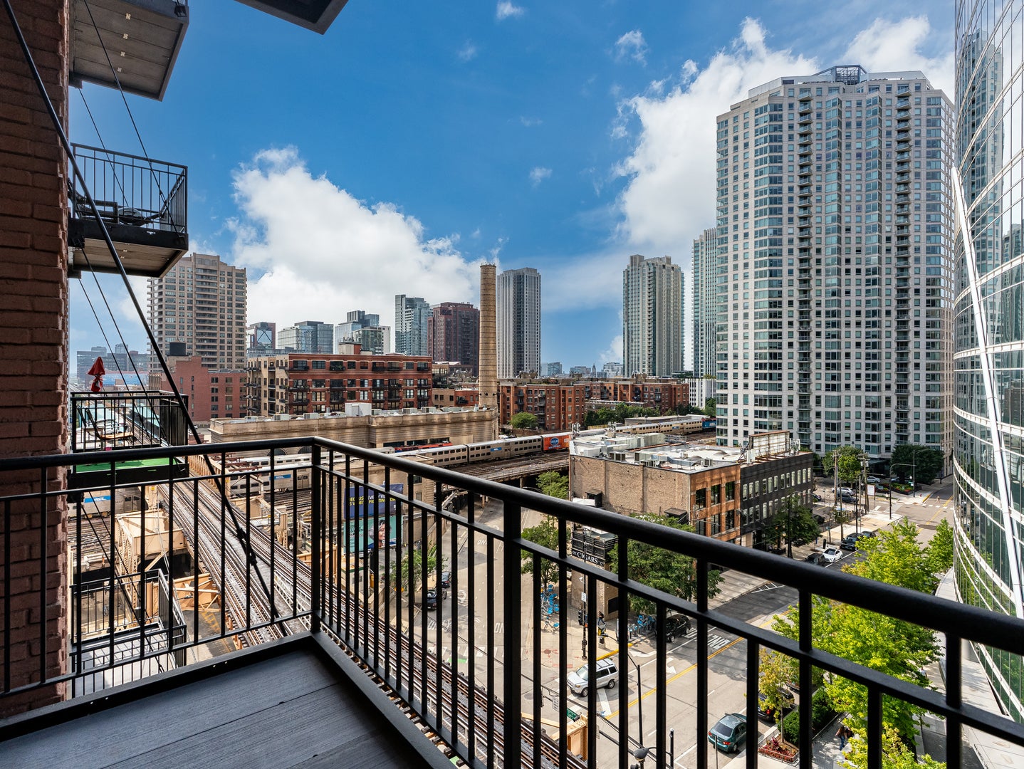 165 N Canal Street 809