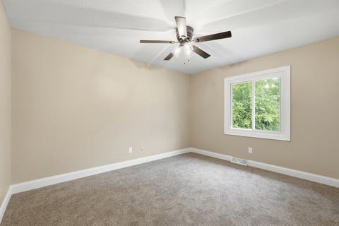 Tiny photo for 1721 E 42nd Court, Davenport, IA 52807 (MLS # 12713799)