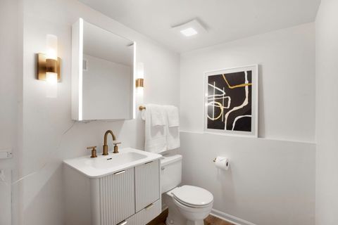 Tiny photo for 136 Brookwood Court, Vernon Hills, IL 60061 (MLS # 12610168)