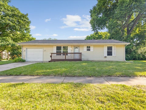 Photo of 712 Cherry Street, Rockford, IL 61101 (MLS # 12687503)