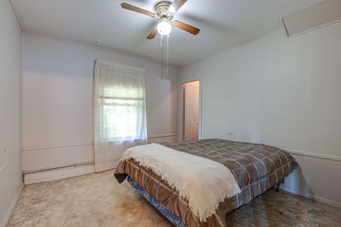 Tiny photo for 228 Llewellyn Avenue, Highwood, IL 60040 (MLS # 12458462)