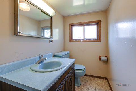 Tiny photo for 228 Llewellyn Avenue, Highwood, IL 60040 (MLS # 12458462)