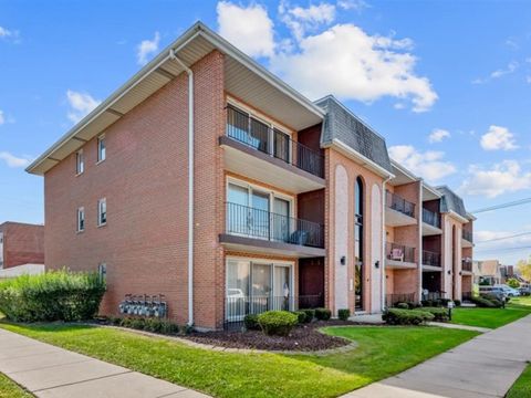 A home in Oak Lawn