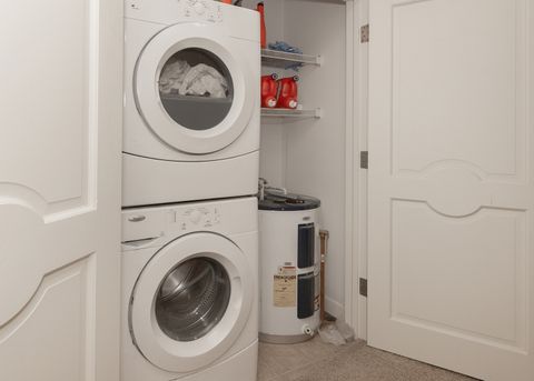 Tiny photo for 3215 E Locust Street #A2-23, Davenport, IA 52803 (MLS # 12550740)