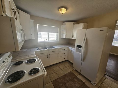 Tiny photo for 1033 S 17th, Mt Vernon, IL 62864 (MLS # 12592782)