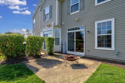 Tiny photo for 2420 Evergreen Circle, McHenry, IL 60050 (MLS # 12783977)