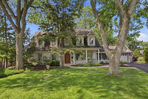 Photo of 2501 Robincrest Lane, Glenview, IL 60025 (MLS # 12750763)