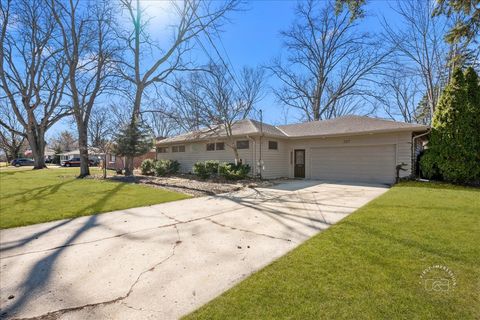 Tiny photo for 337 Republic Road, Batavia, IL 60510 (MLS # 12589460)