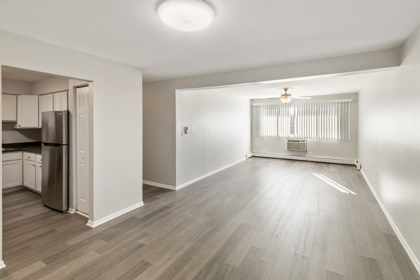 705 S Milwaukee Avenue 111