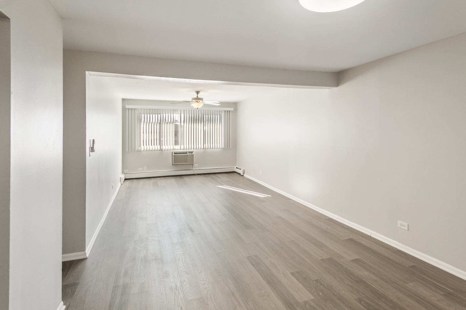 705 S Milwaukee Avenue 111