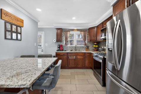 Tiny photo for 641 Mckinley Avenue, Mundelein, IL 60060 (MLS # 12576673)