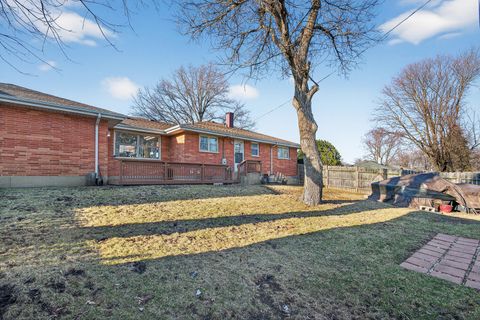 Tiny photo for 641 Mckinley Avenue, Mundelein, IL 60060 (MLS # 12576673)