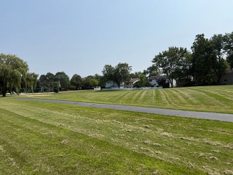 Tiny photo for 1325 Fairfax Lane, Buffalo Grove, IL 60089 (MLS # 12441206)