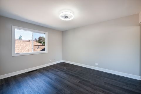 Tiny photo for 1325 Fairfax Lane, Buffalo Grove, IL 60089 (MLS # 12441206)