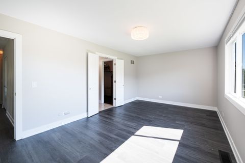 Tiny photo for 1325 Fairfax Lane, Buffalo Grove, IL 60089 (MLS # 12441206)